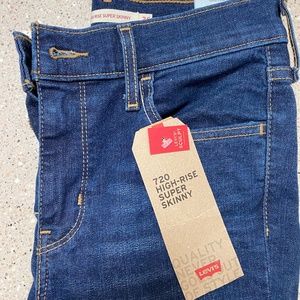 Levi's 720 High-Rise Super Skinny Jeans